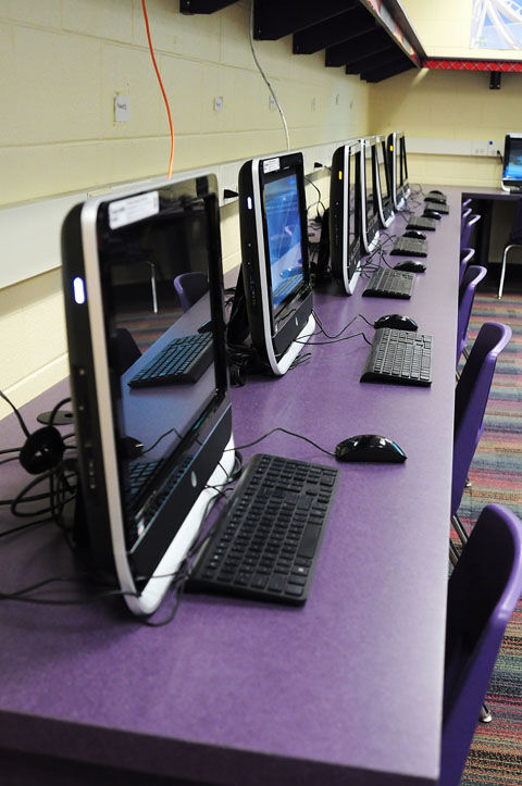 Boys & Girls Club Unveils New Computer Lab