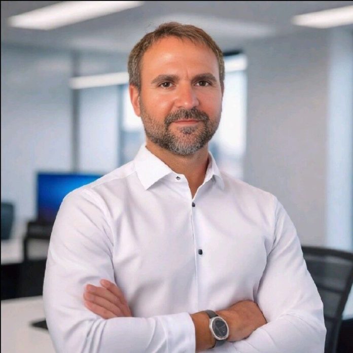 Tommy Stanek is the CEO of Graceful Management Systems.