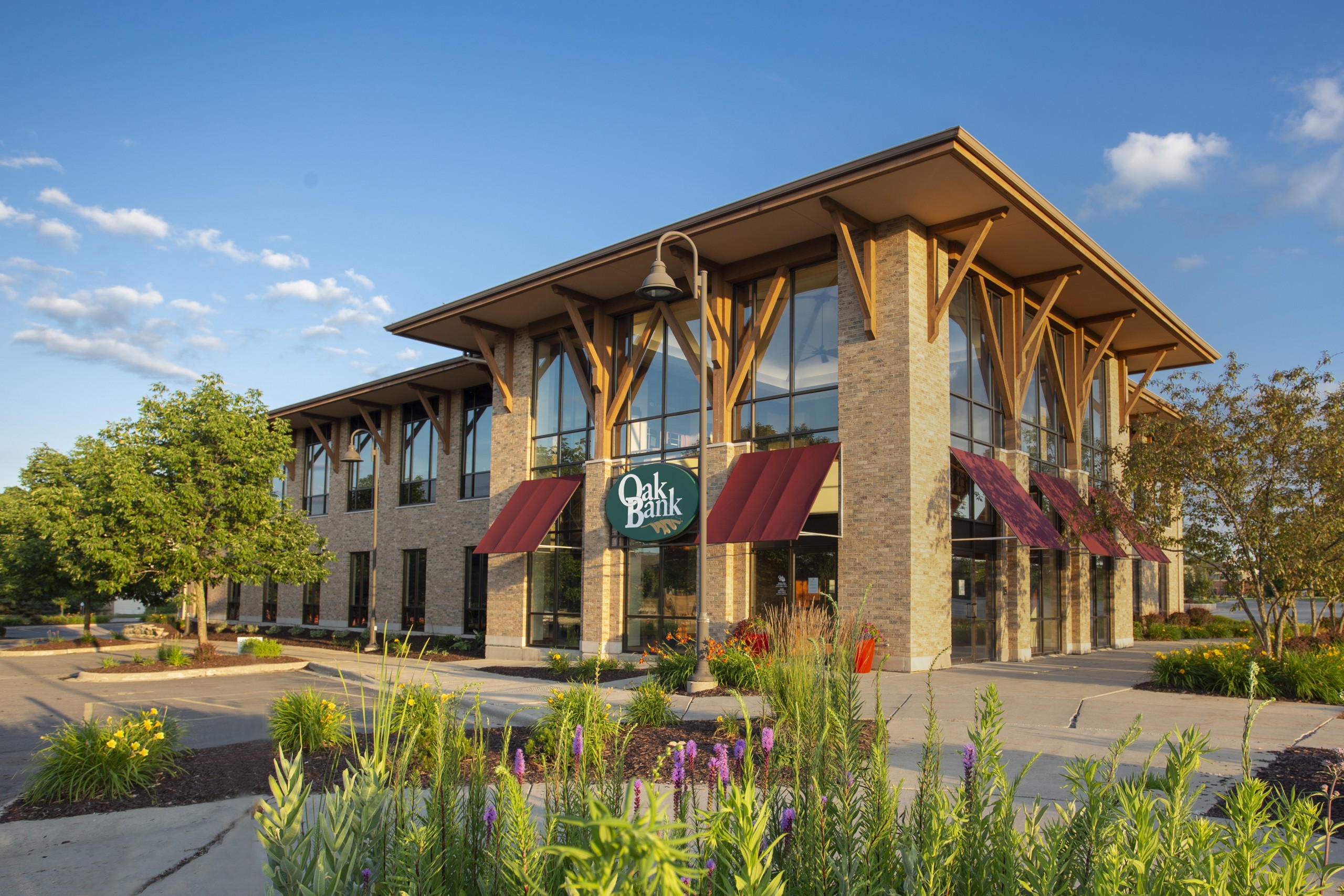 Oak Bank 6051