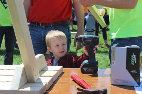 Kids Building Wisconsin