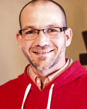 Jason-Edge_300x375_Large-Headshot