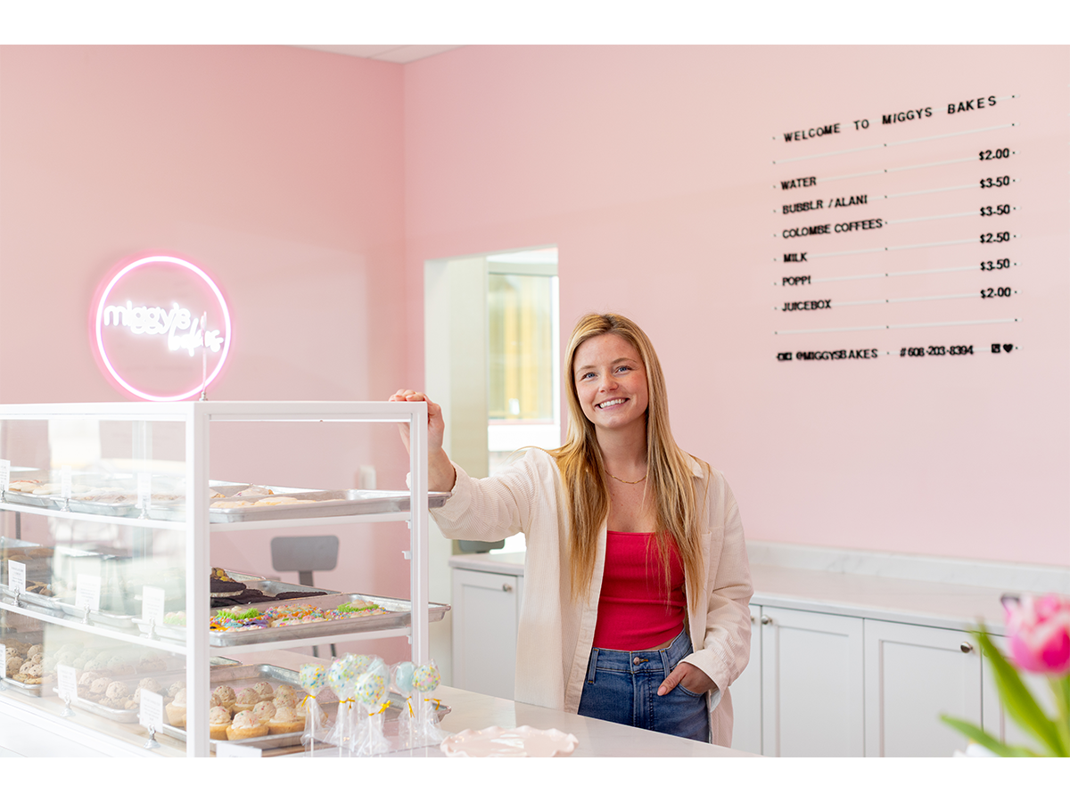 MAY26_Gallery_MIggy'sBakes_01.png